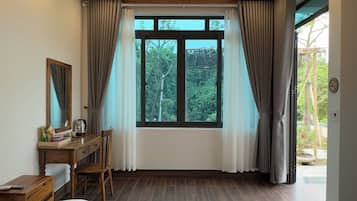 Superior Double Room, Patio, Garden View