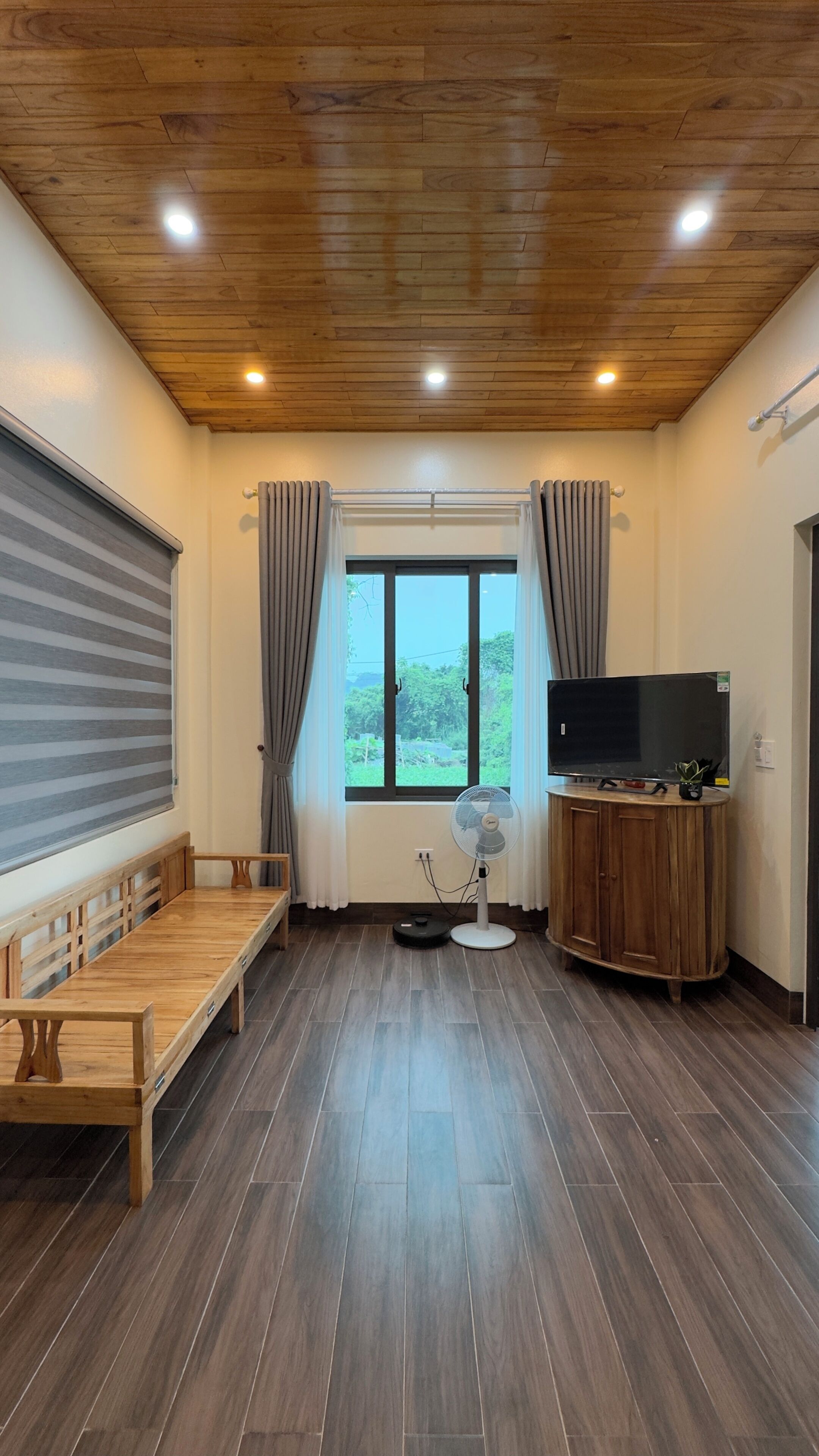 Deluxe Double Room, Patio, Garden View | Living area