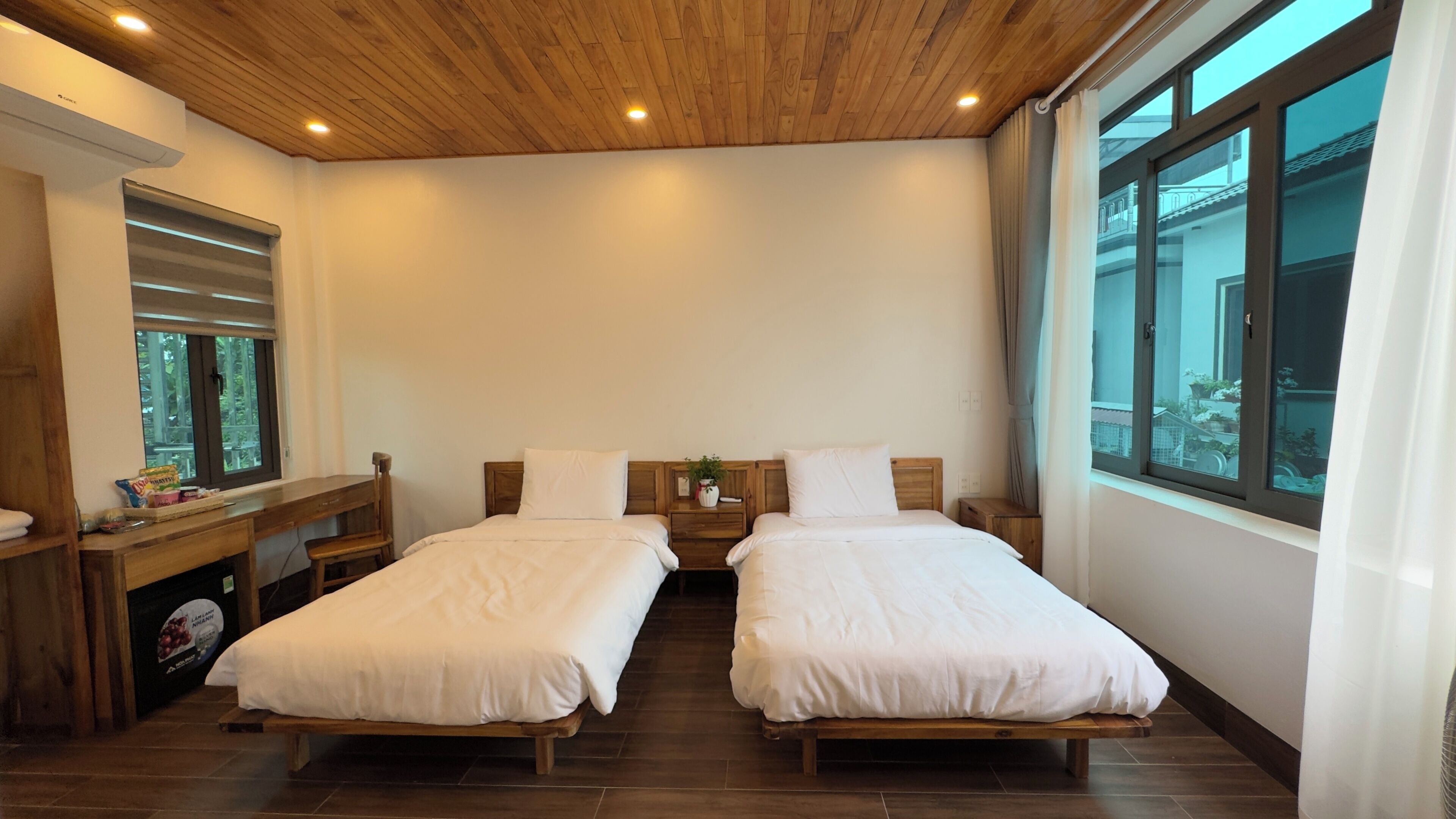 Deluxe Double Room, Patio, Garden View