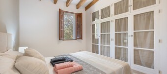 Villa Biniali with Private Pool and Two Bedrooms