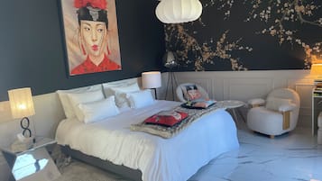 1 slaapkamer, een strijkplank/strijkijzer, internet, beddengoed