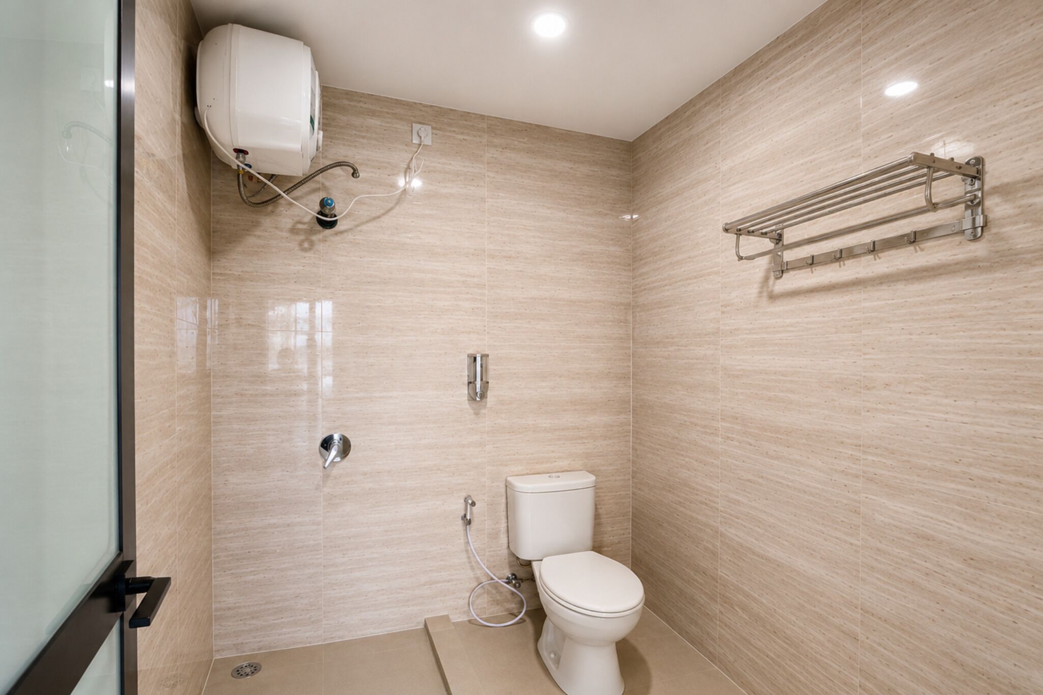 Junior Room, Balcony, Hill View | Bathroom | Shower, towels, soap, shampoo