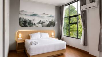 Senior Room, Balcony, Hill View | Desk, laptop workspace, free WiFi