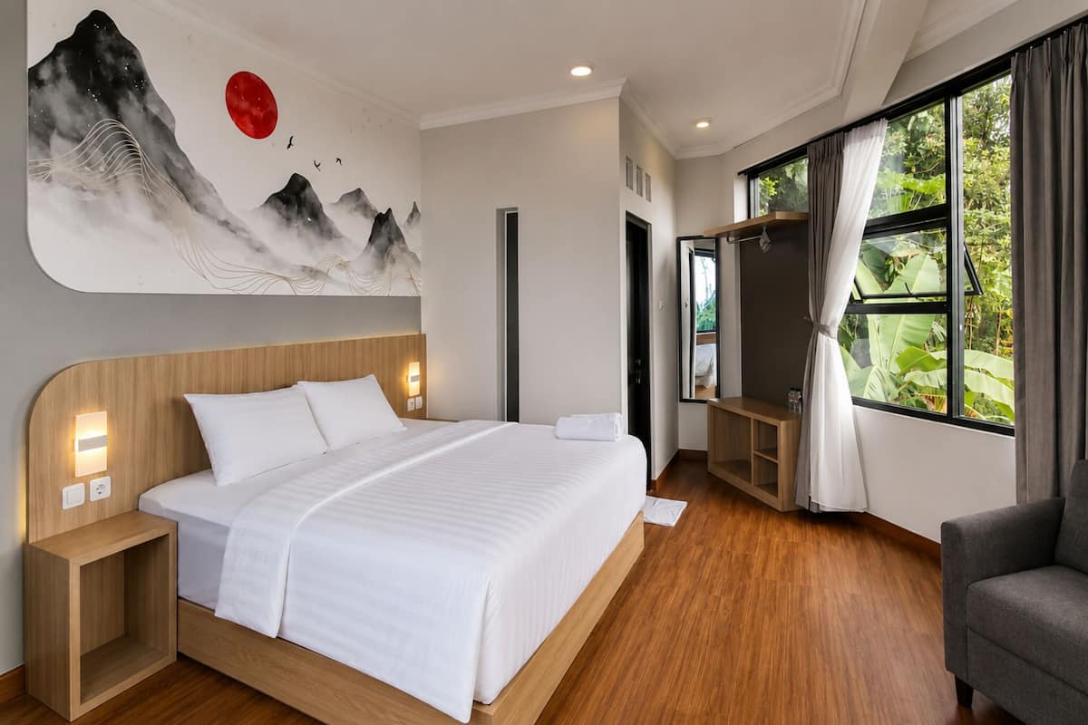 Habitación ejecutiva, balcón, vista a la colina | Escritorio, espacio para trabajar con laptop y wifi gratis