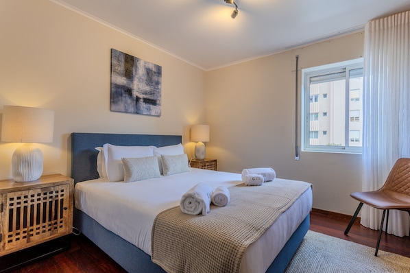Iron/ironing board, Internet, bed sheets - GuestReady-Charming Ponta Delgada Retreat (Ponta Delgada)
