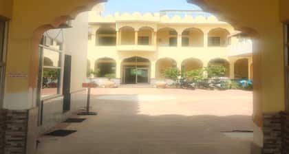 Hotel Karni Fort