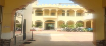 Hotel Karni Fort