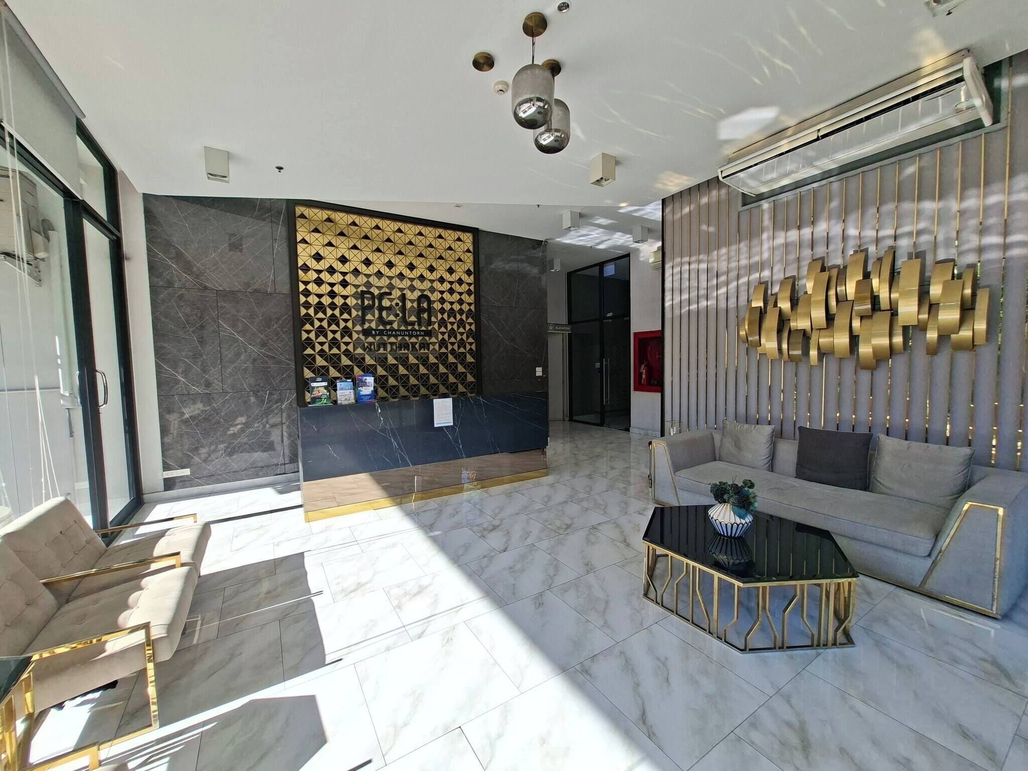 Apartment, 1 Bedroom, Accessible, Balcony | Lobby