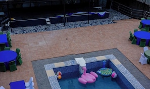 Outdoor pool - DORWAILA INN & SUITES HOTEL (Kenema)