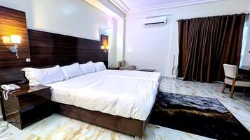Comfort Double or Twin Room | In-room safe, free WiFi