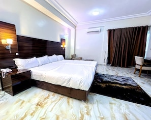 Comfort Double or Twin Room | In-room safe, free WiFi