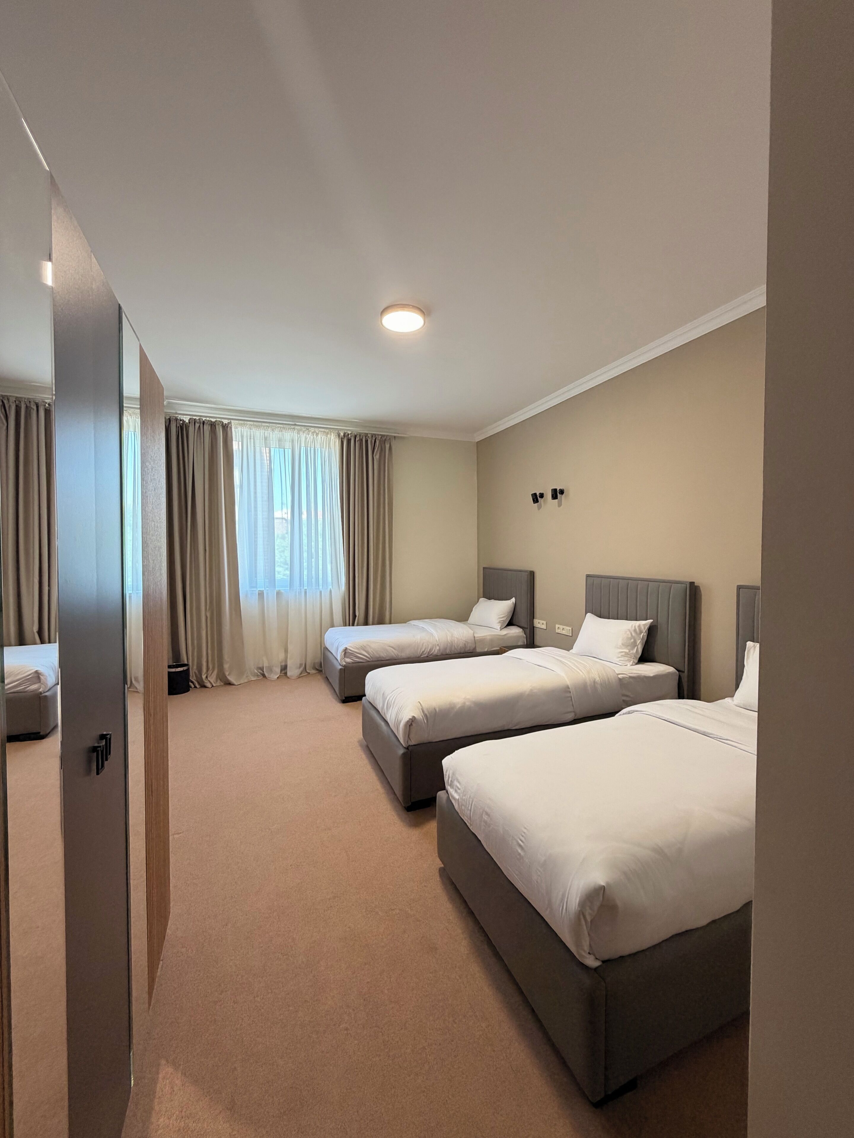 Deluxe Triple Room | Free WiFi