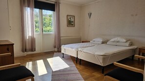 Bügeleisen/Bügelbrett, kostenloses WLAN