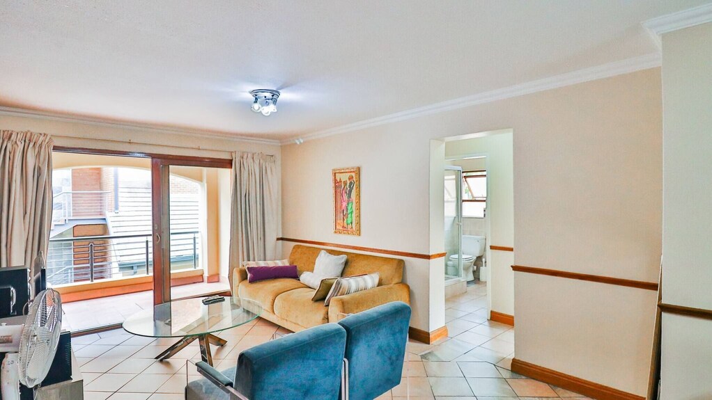 Stylish 2 Bed Apartment In Carlswald, Midrand - Midrand