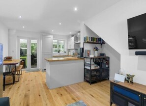 Interior - Peaceful Cambridge Haven - walk to Addenbrookes (Cambridgeshire)