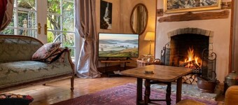 200 yr old Georgian village home with a real fire