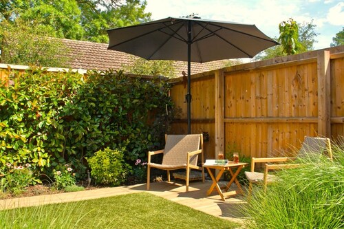 Stylish Spacious Two bed house close to Cambridge