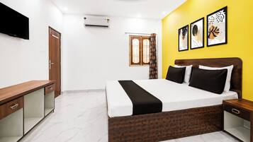 Deluxe Double Room, Air conditioning | View from room