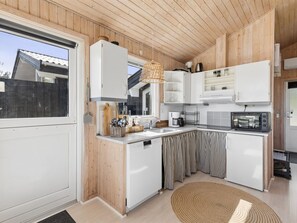 Fridge, microwave, dishwasher, cookware/dishes/utensils - "Eerika" - 1km from the sea by Interhome (Nykøbing Sj)