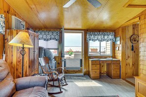 Fernseher, Kamin