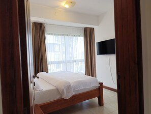 Comfort-Apartment, Stadtblick | Bügeleisen/Bügelbrett, kostenloses WLAN