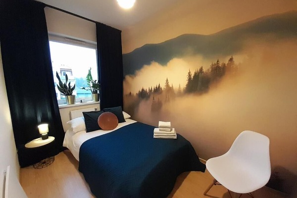 Iron/ironing board, WiFi (free)