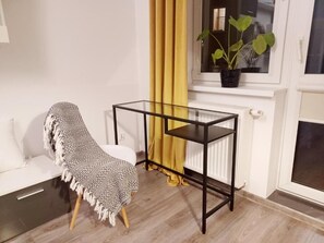 Apartment, Balcony, City View | Interior