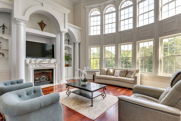 TV, fireplace, ping pong - Game Room + Heated Pool: Stunning Atlanta Estate (Atlanta)