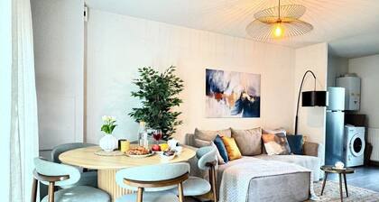 Charming House in Tournefeuille_ Parking
