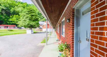 2 Full Beds|Nsmk|Beaver WV