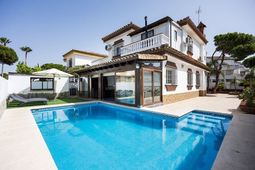 Villa 'Aytana' with Private Pool, Wi-Fi and Air Conditioning