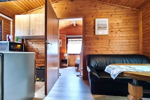 Interior - Seeluft Vacation Bungalow - "Sonnenschein" Vacation Rental with Terrace Near a Sandy Beach (Loddin)