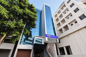 Mặt tiền nơi lưu trú