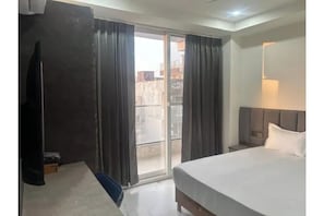 Room - Fabhotel The Silken Stays 108 (Gurgaon)