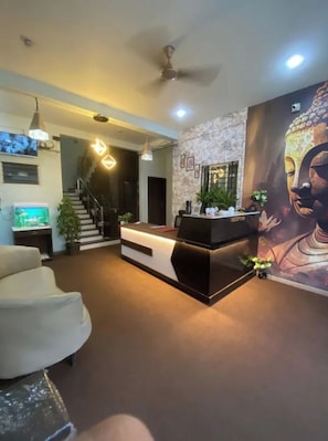 Reception - Fabhotel Shree (Indore)
