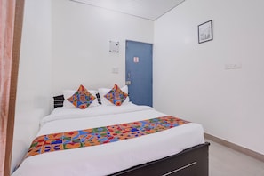 Deluxe-Zimmer | Bettwäsche aus ägyptischer Baumwolle, hochwertige Bettwaren, Zimmersafe