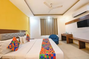 Luxury Suite - Fabhotel Dev Palace (New Delhi)