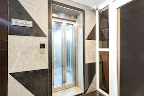 Lift - Fabhotel Excella Vizag (Visakhapatnam)