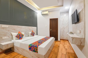 Reception - Fabhotel Sweet Home (Faridabad)