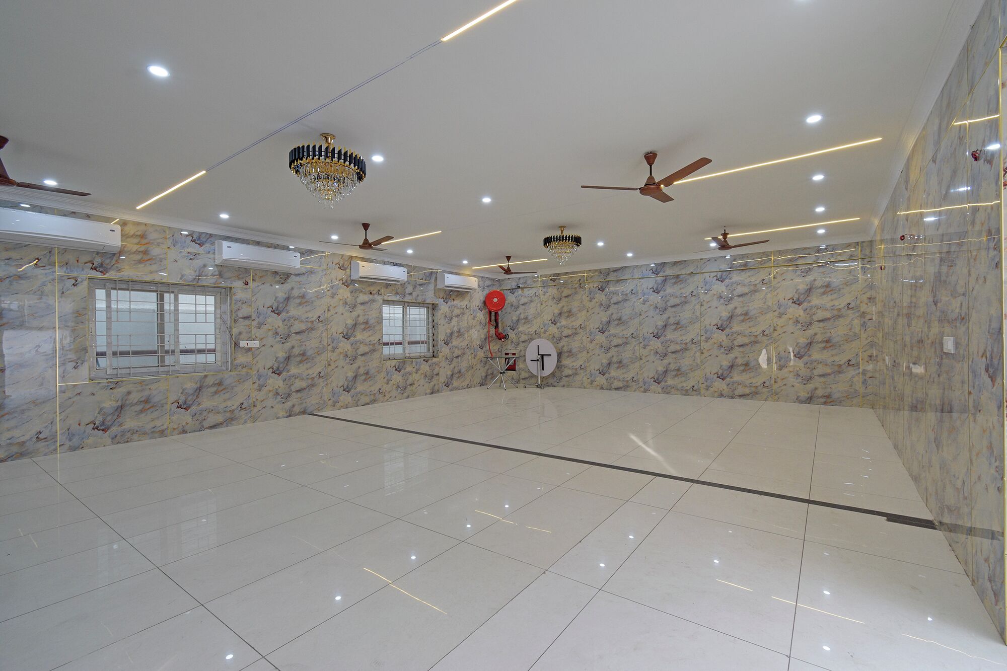 Banquet hall