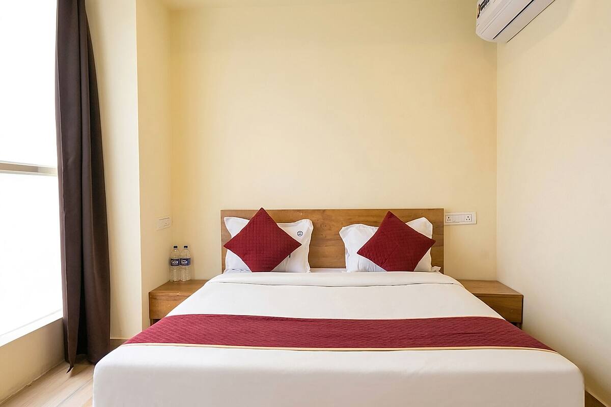 Quarto premium | Roupas de cama de algodão egípcio, roupas de cama premium, escrivaninha