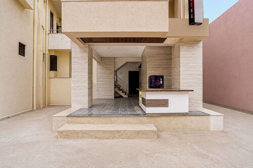 Fabhotel Vaishnav Bairagi