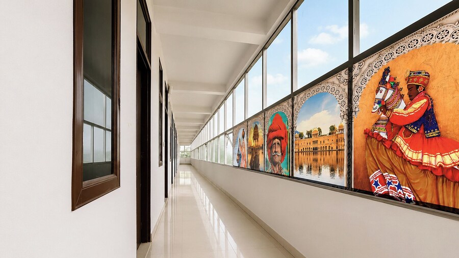 Fabhotel Palak Palace