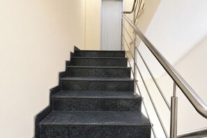 Staircase - Fabhotel Ak Acacia Jazz Club (Jaipur)