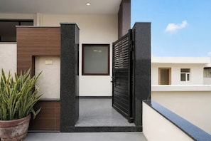 Exterior - Fabhotel As Residency (Noida)