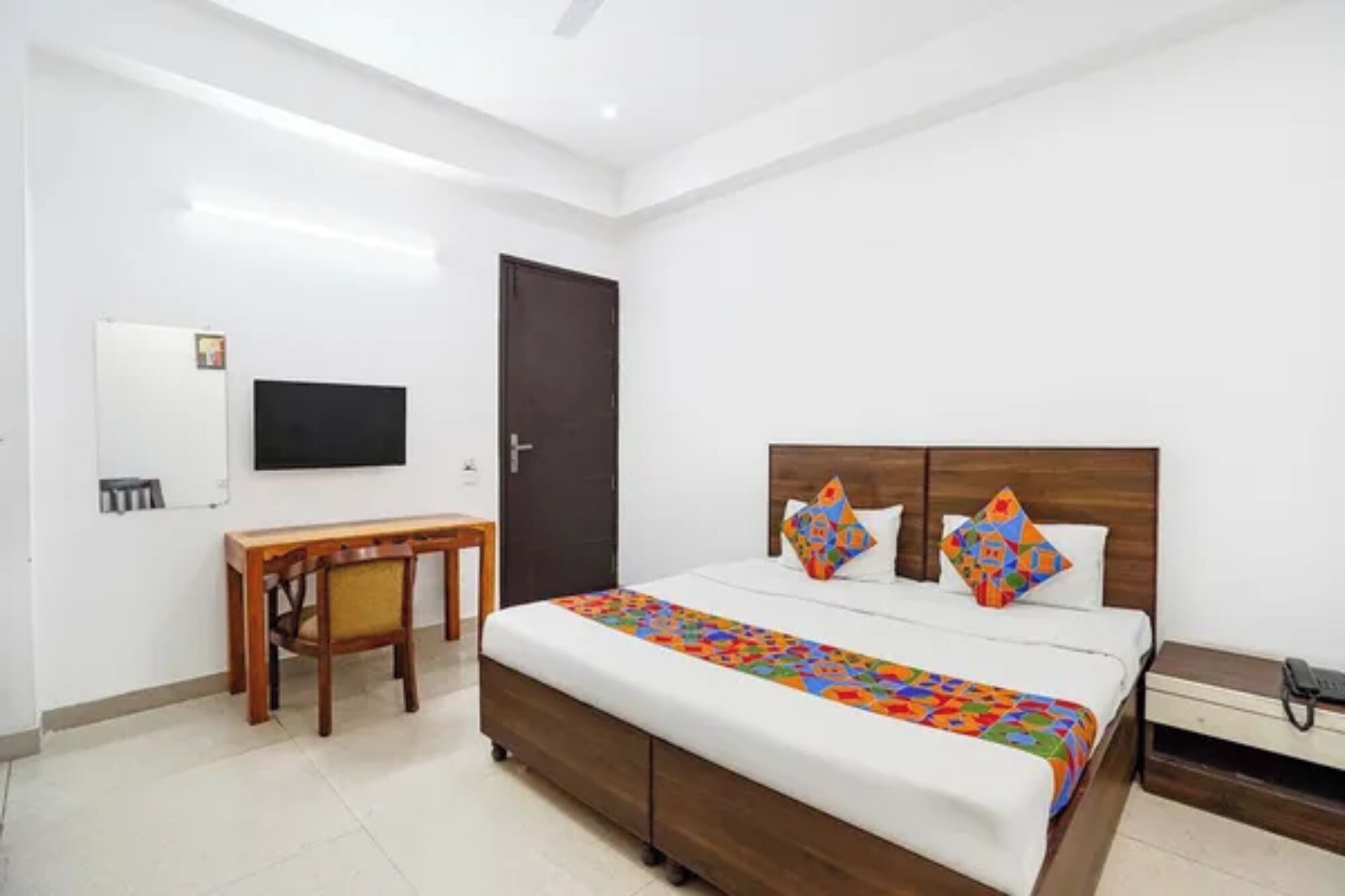 Deluxe Room | Egyptian cotton sheets, premium bedding, in-room safe, desk