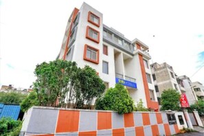 Mặt tiền nơi lưu trú