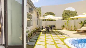 Villa, 6 Bedrooms, Private Pool, Mountain View | Outdoor dining