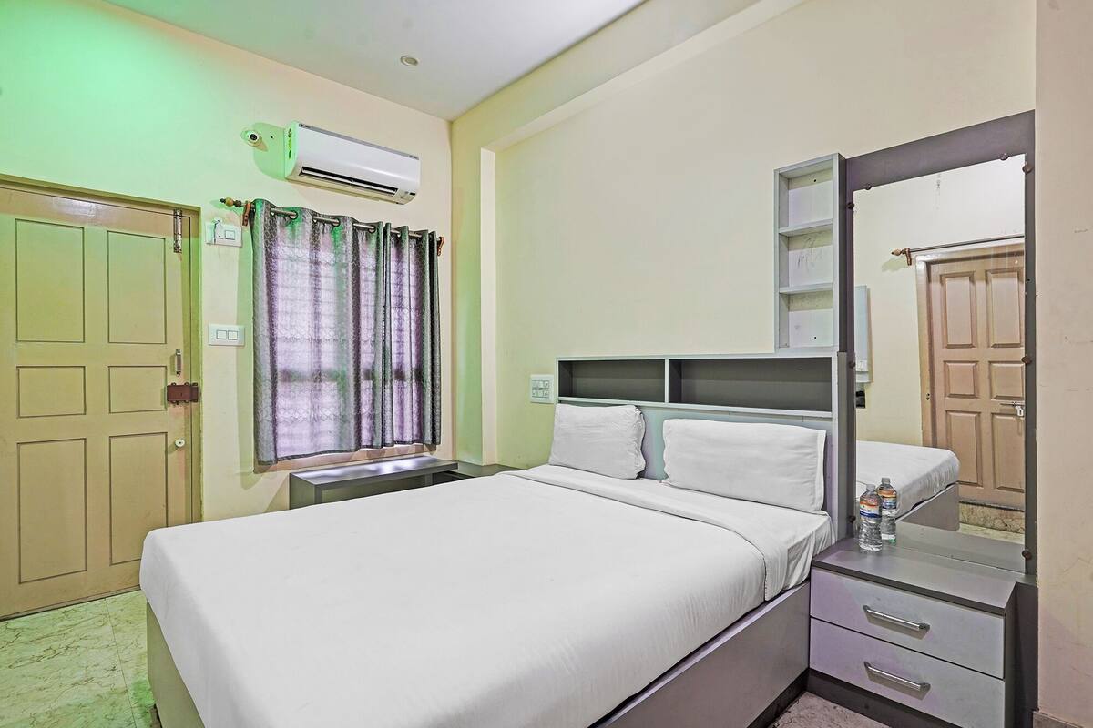 Habitación Deluxe | Sábanas de algodón egipcio, ropa de cama de alta calidad, caja fuerte
