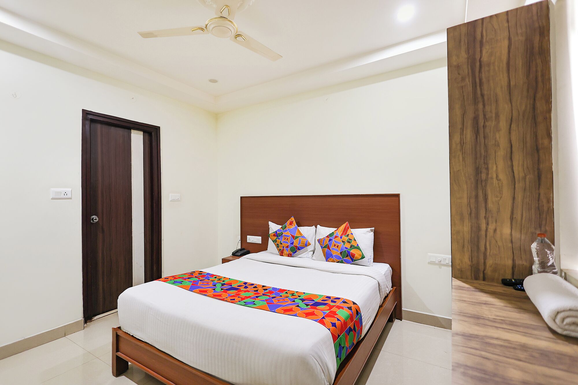 Habitación Deluxe | Sábanas de algodón egipcio, ropa de cama de alta calidad, caja fuerte